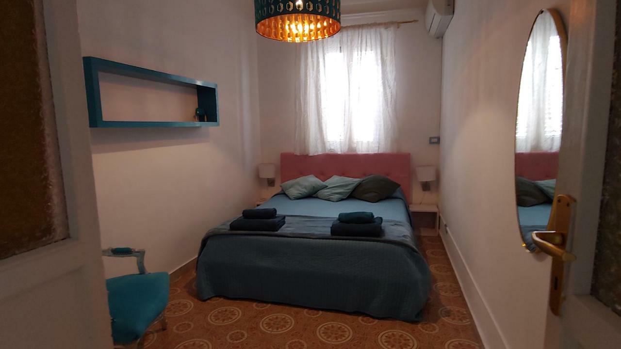 Lucky Tredici Apartman Catania Kültér fotó